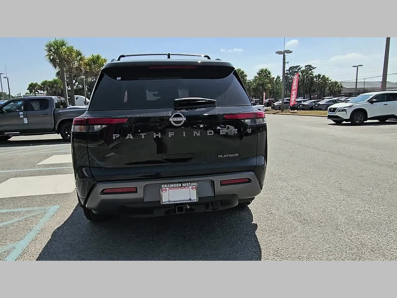 New 2026 Nissan Pathfinder Platinum w/ Cargo Package FWD image 33