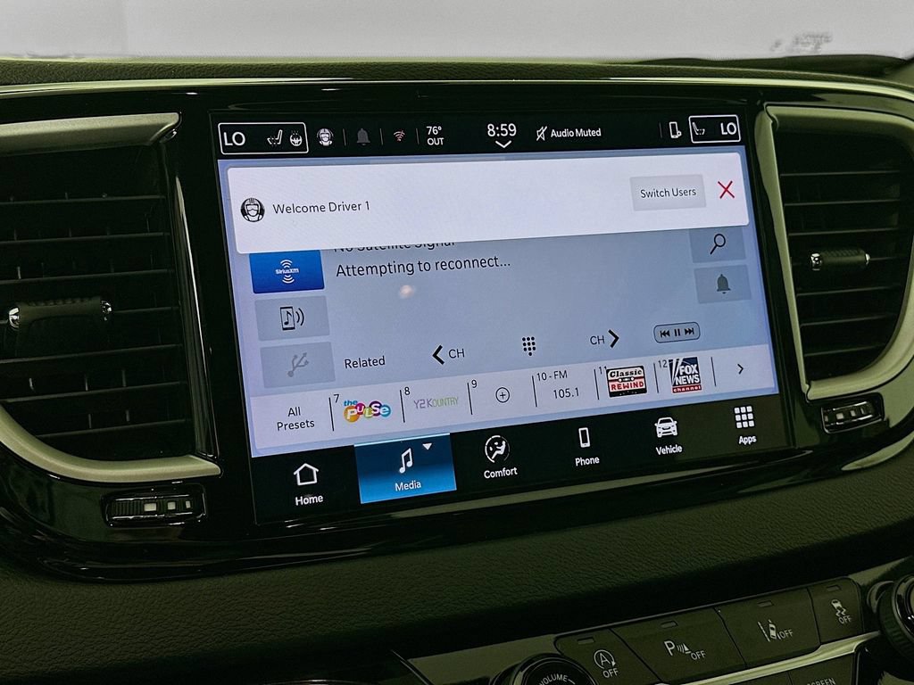 Used 2025 Chrysler Pacifica Select FWD image 20