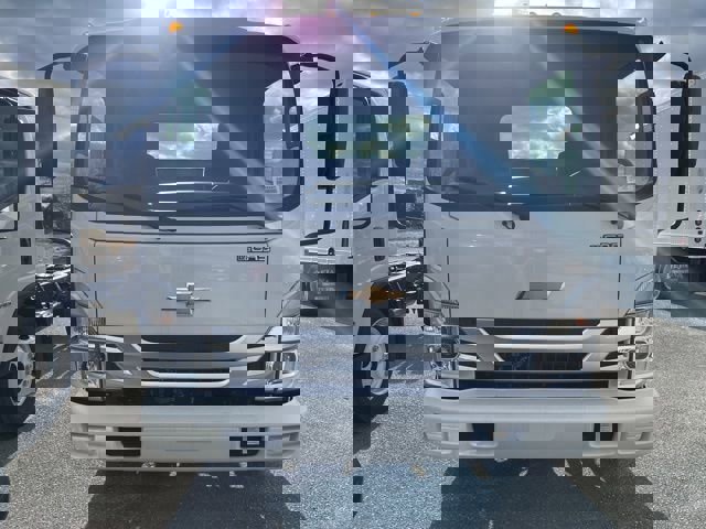 New 2025 Chevrolet Low Cab Forward image 2