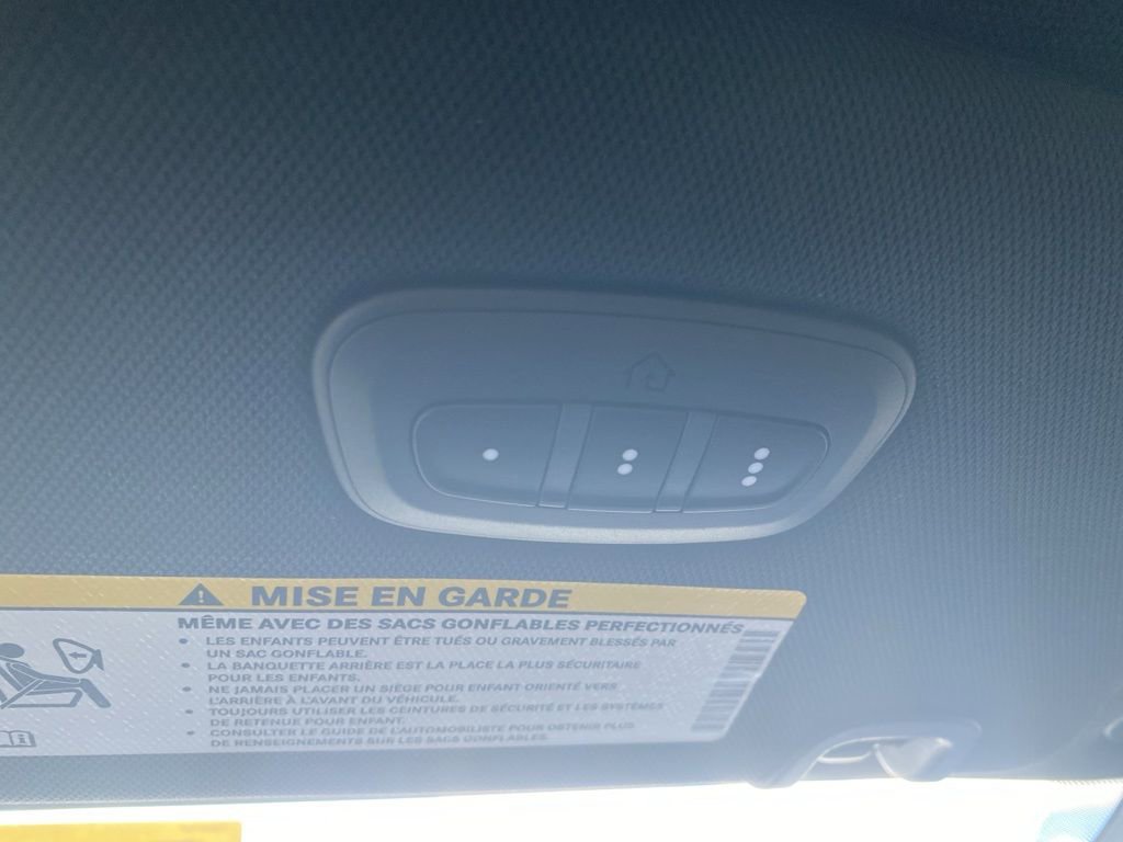 New 2026 Chrysler Pacifica Select FWD image 21
