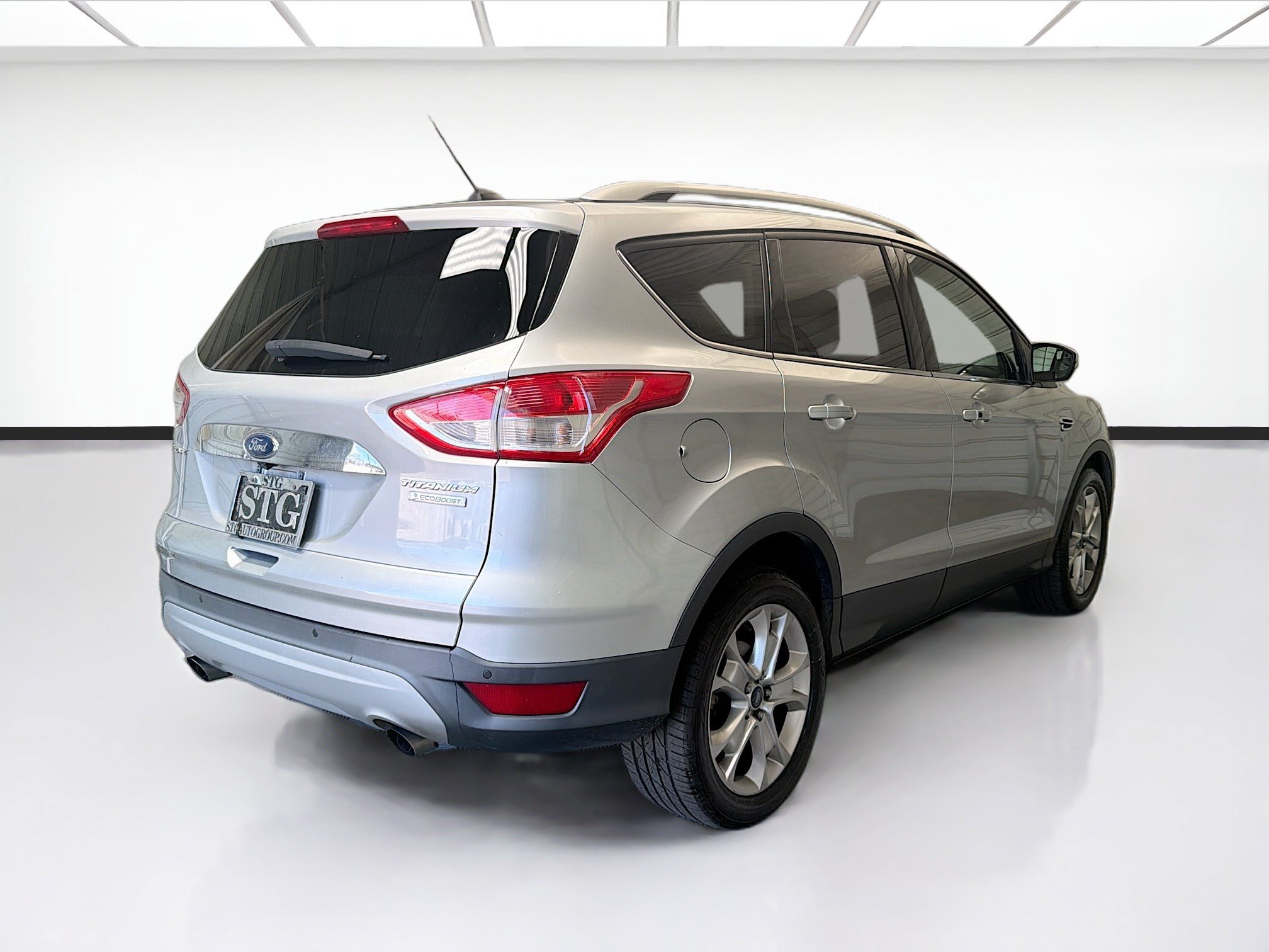 Used 2016 Ford Escape Titanium FWD image 4