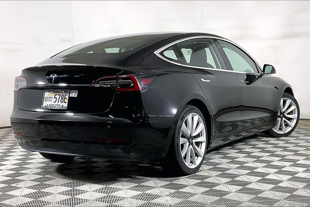 Used 2018 Tesla Model 3 Mid Range RWD image 10
