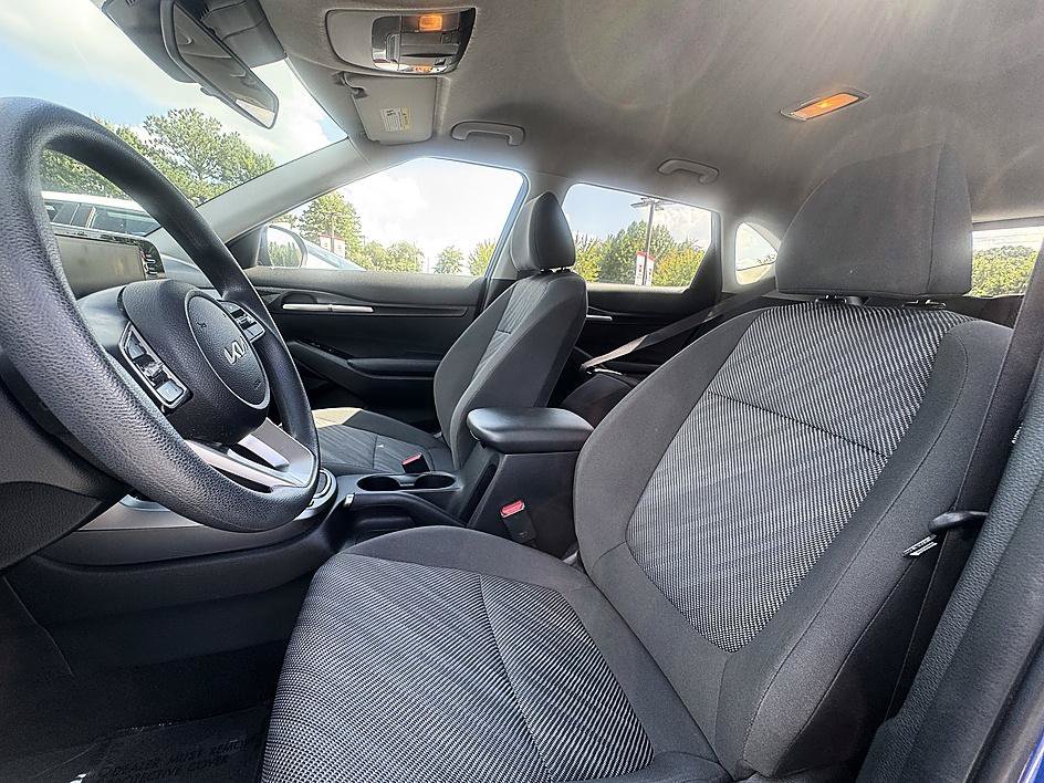 Used 2024 Kia Seltos LX AWD/4WD image 11