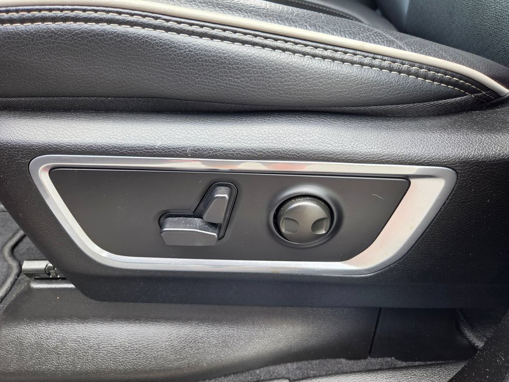 Used 2026 RAM 1500 Laramie AWD/4WD image 29