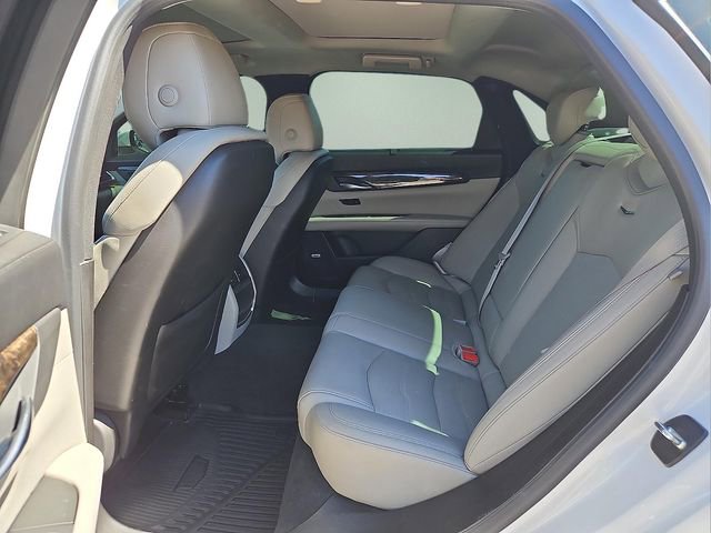 Used 2018 Cadillac CT6 Luxury image 16