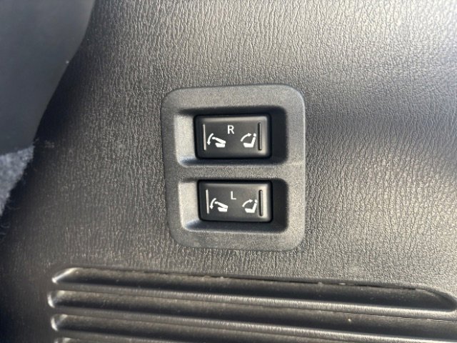 Used 2012 INFINITI QX56 4WD w/ Deluxe Touring Pkg image 52