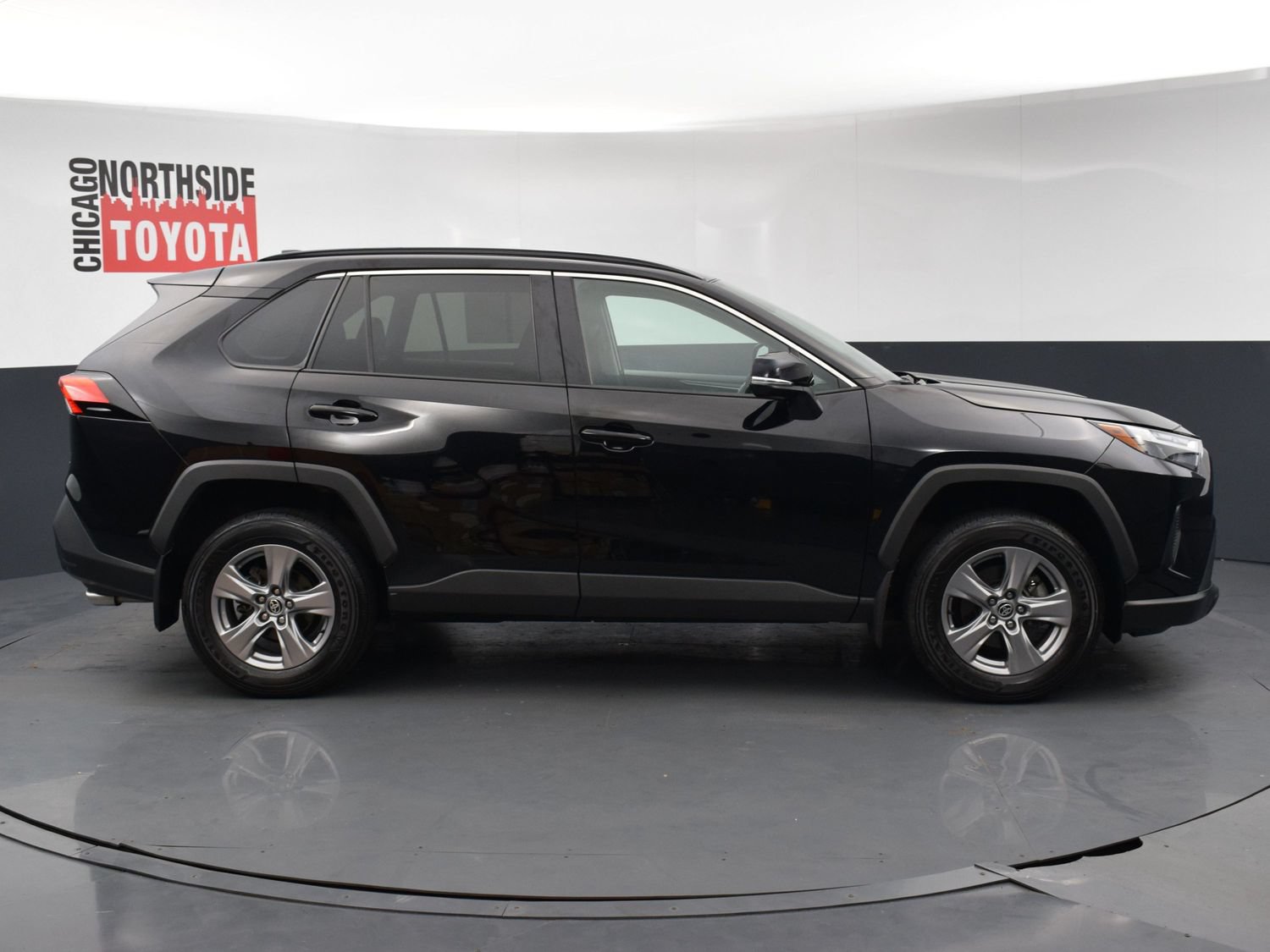 Used 2023 Toyota RAV4 XLE w/ Convenience Package AWD/4WD image 5
