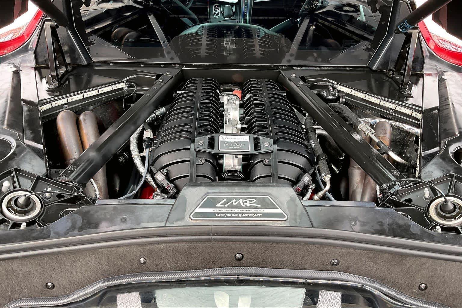 Used 2025 Chevrolet Corvette Z06 RWD image 27