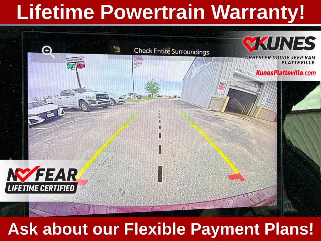 Used 2024 Jeep Grand Cherokee Altitude AWD/4WD image 19