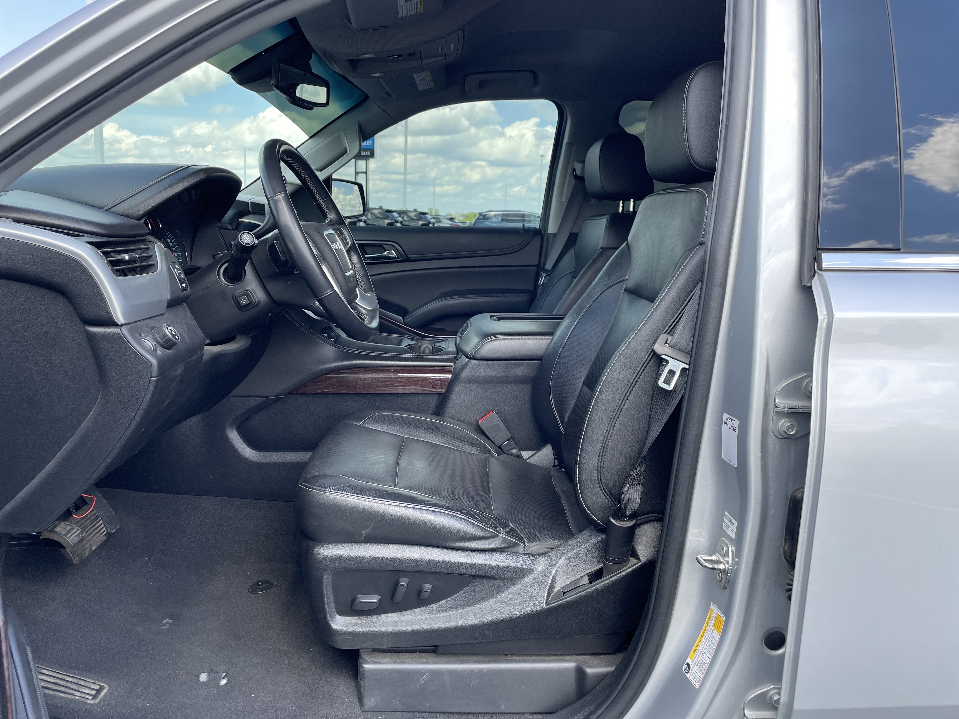Used 2020 GMC Yukon XL SLT RWD image 17