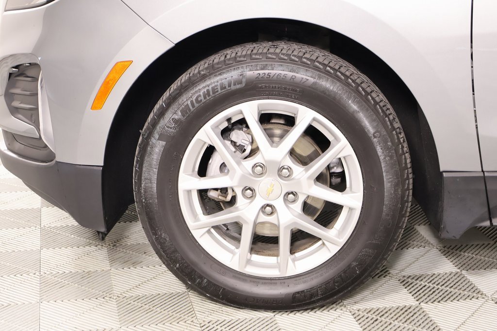 Used 2024 Chevrolet Equinox LT image 17