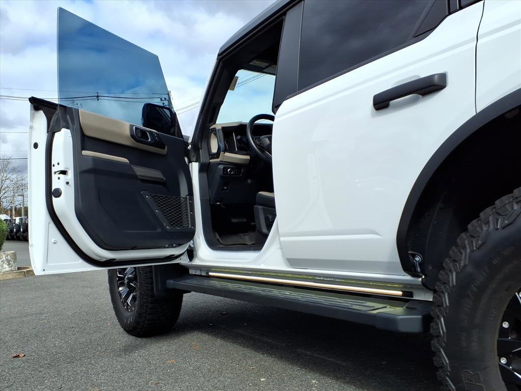 Used 2023 Ford Bronco Wildtrak image 13