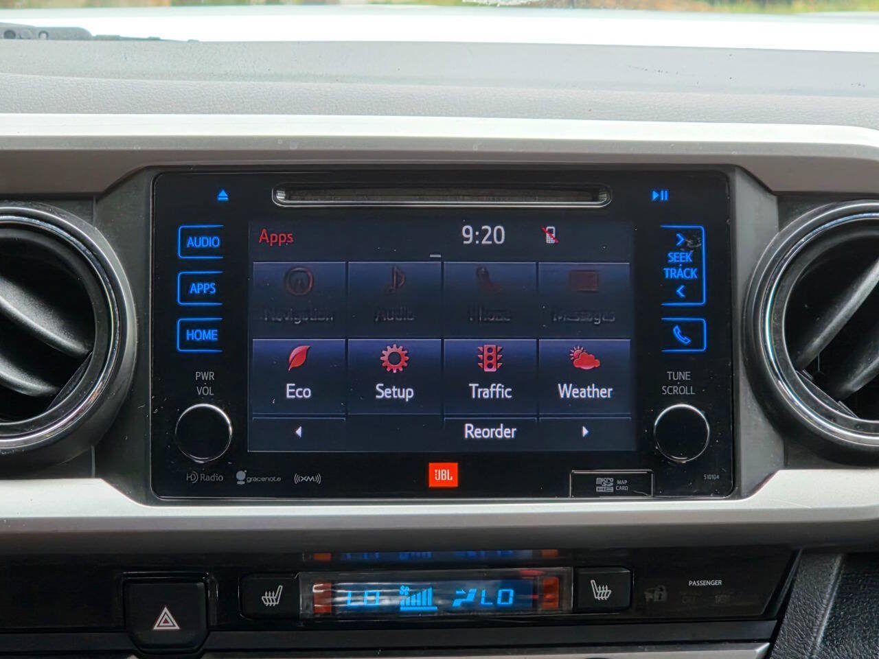 Used 2016 Toyota Tacoma Limited w/ Towing Package AWD/4WD image 25