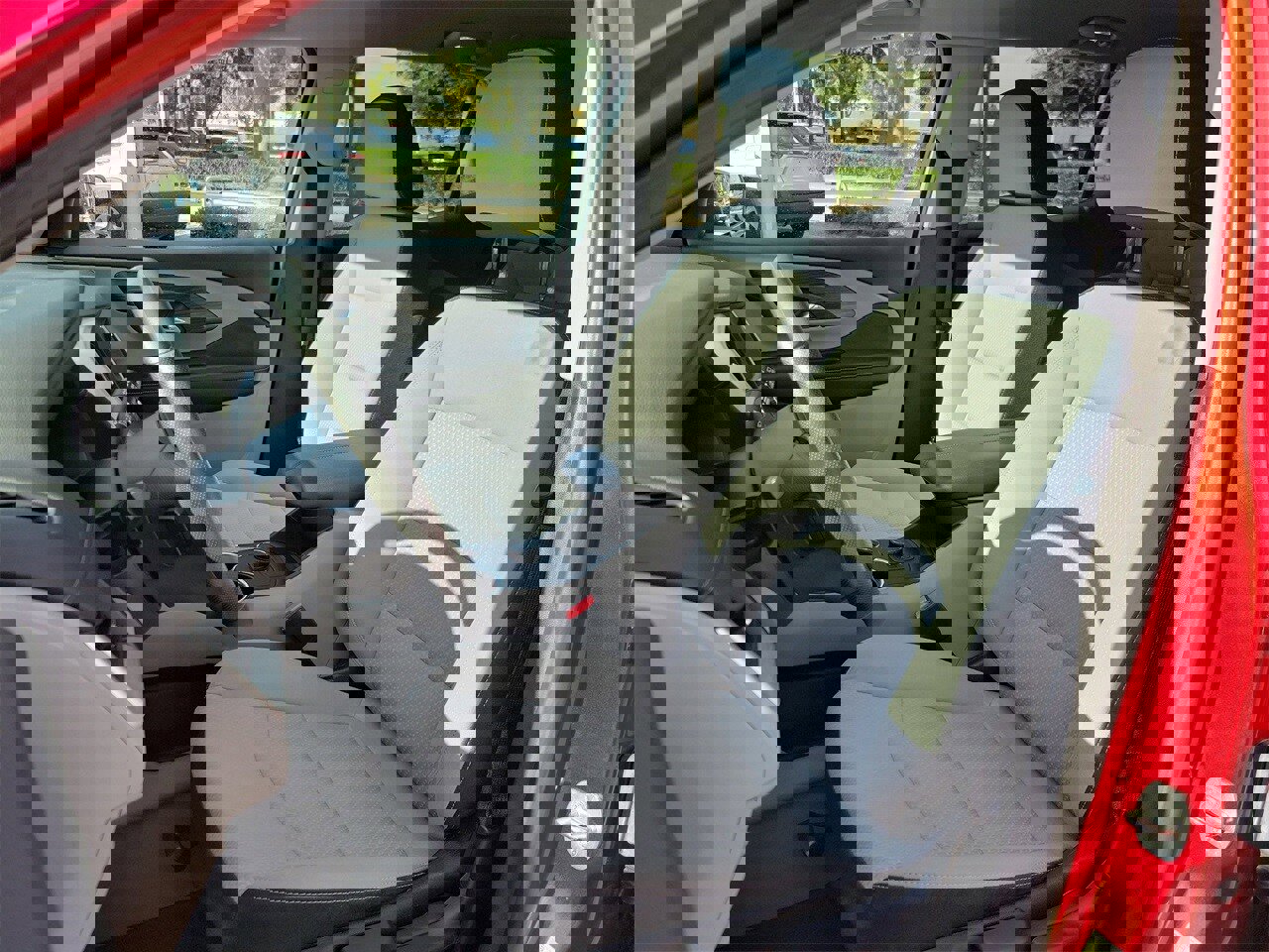 Used 2023 GMC Terrain SLE image 15