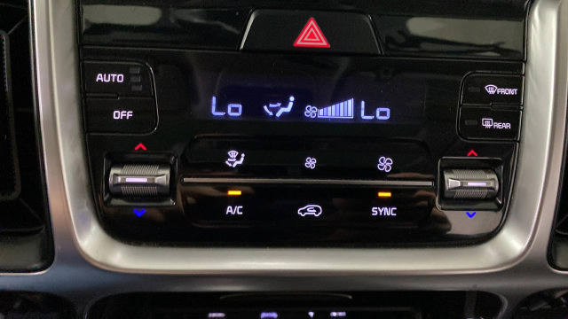Used 2021 Kia Sorento EX w/ EX AWD X-Line Package image 20