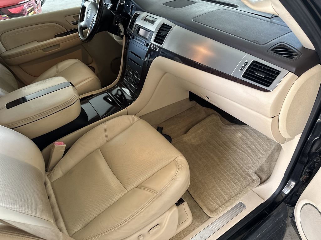 Used 2008 Cadillac Escalade ESV AWD image 33