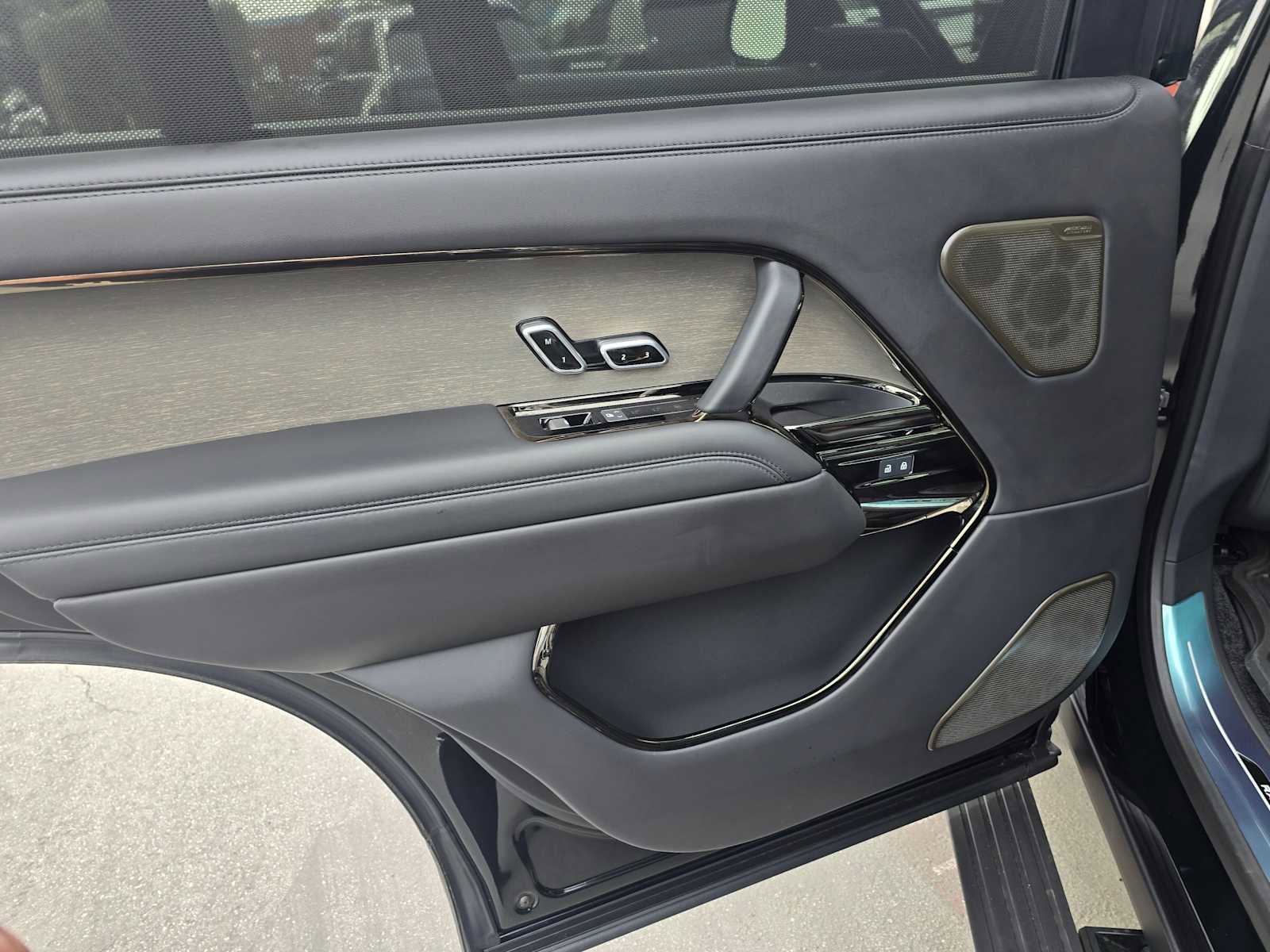 New 2026 Land Rover Range Rover SV image 19