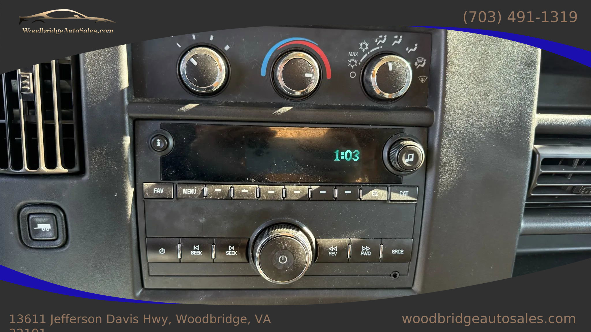 Used 2015 Chevrolet Express 3500 Extended image 15