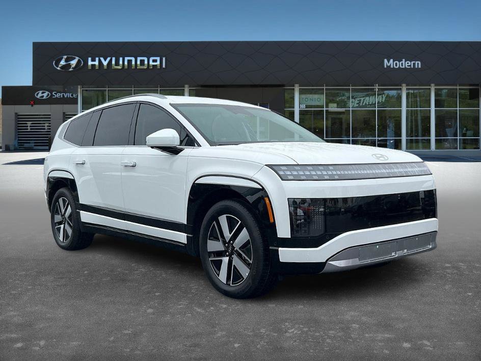 New 2026 Hyundai Ioniq 9 SEL image 2