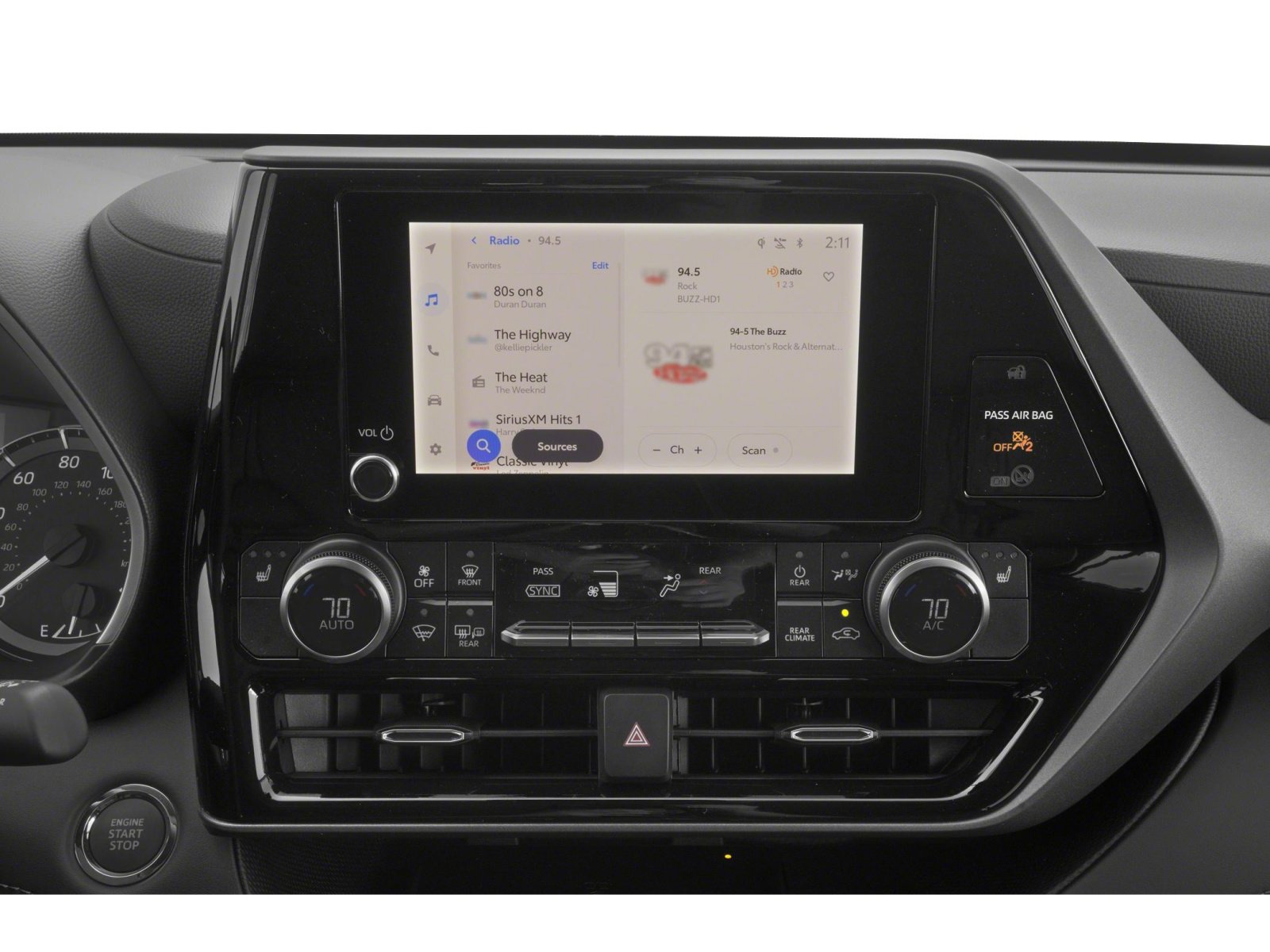 Used 2023 Toyota Highlander XLE image 10