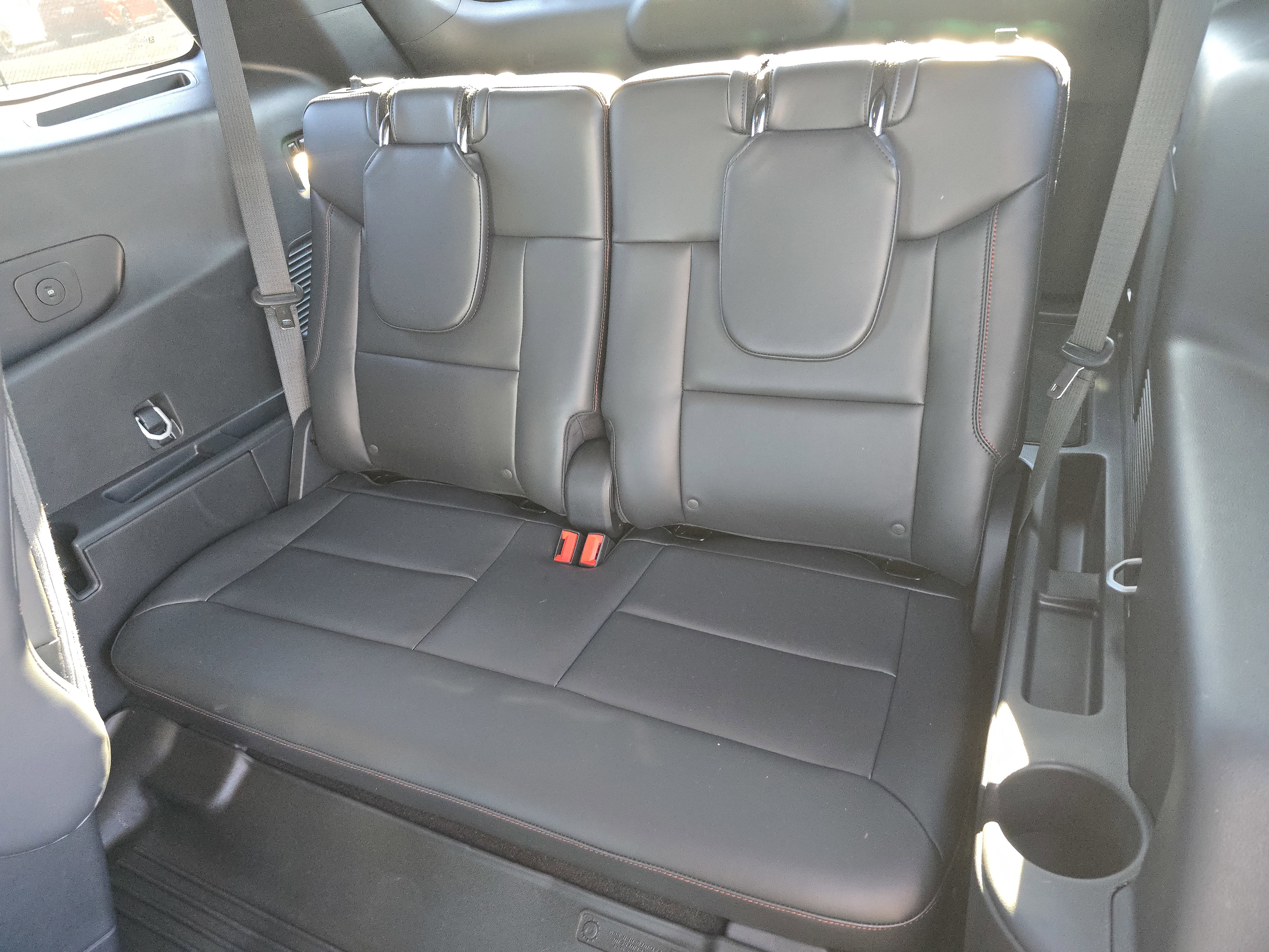 Used 2025 Ford Explorer ST image 11