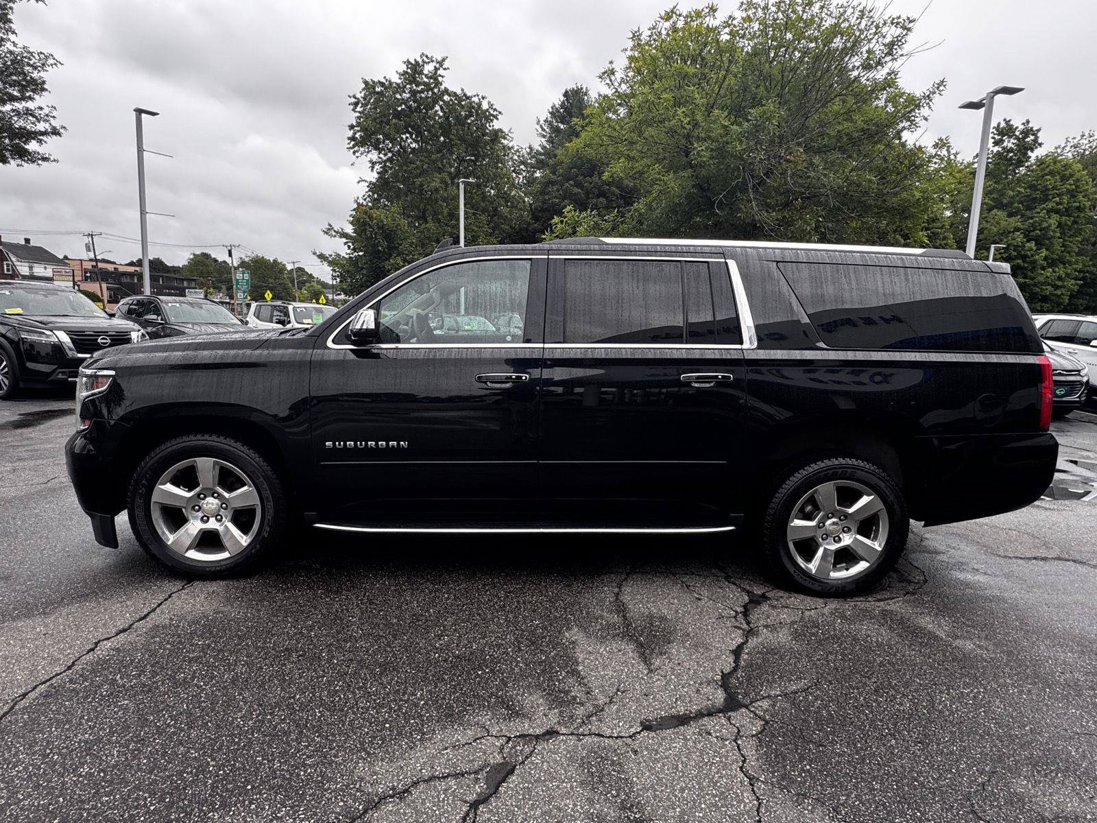 Certified 2020 Chevrolet Suburban Premier AWD/4WD image 4