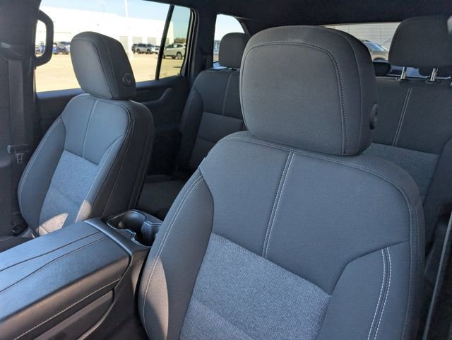 Used 2025 GMC Acadia Elevation image 10