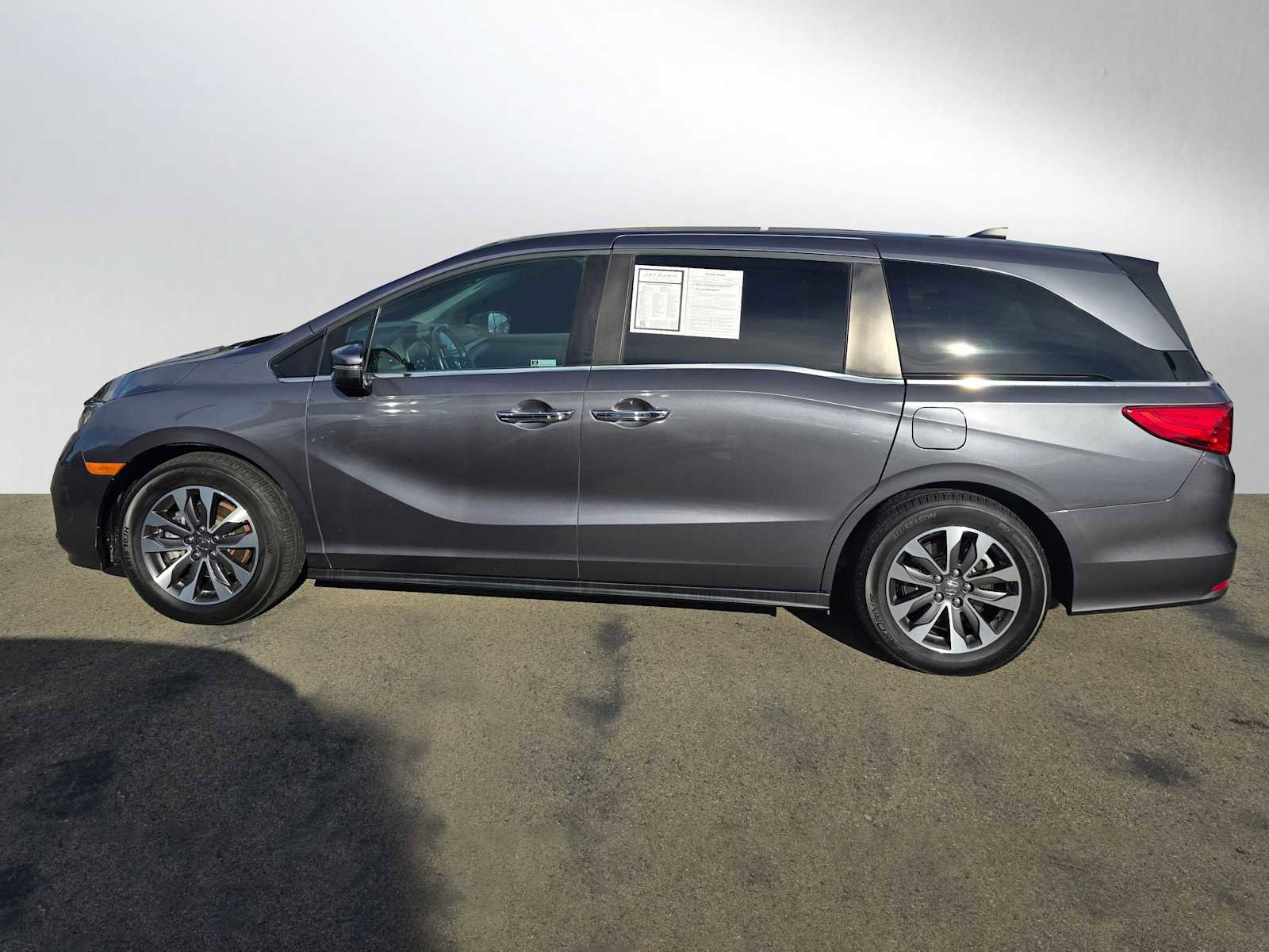 Used 2023 Honda Odyssey EX-L image 6