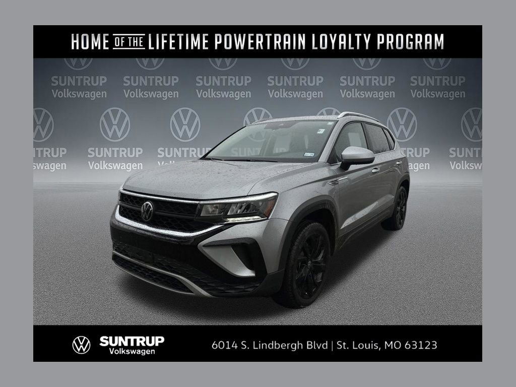 Used 2023 Volkswagen Taos SE w/ Panoramic Sunroof Package