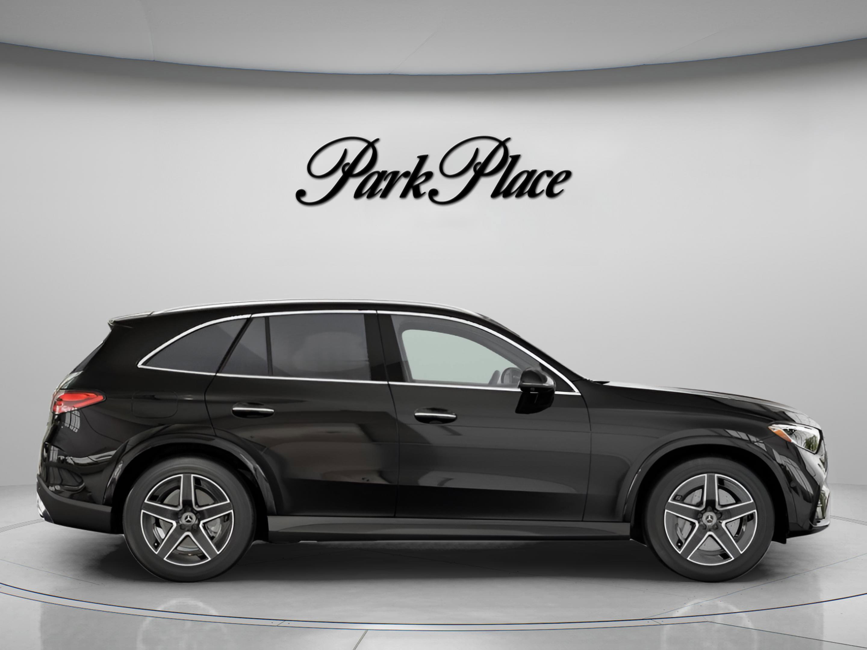 Certified 2025 Mercedes-Benz GLC 300 image 24