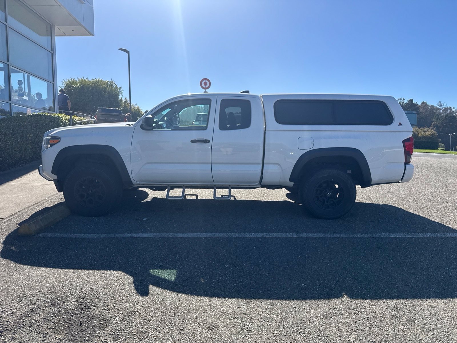 Used 2021 Toyota Tacoma SR w/ SX Package AWD/4WD image 9