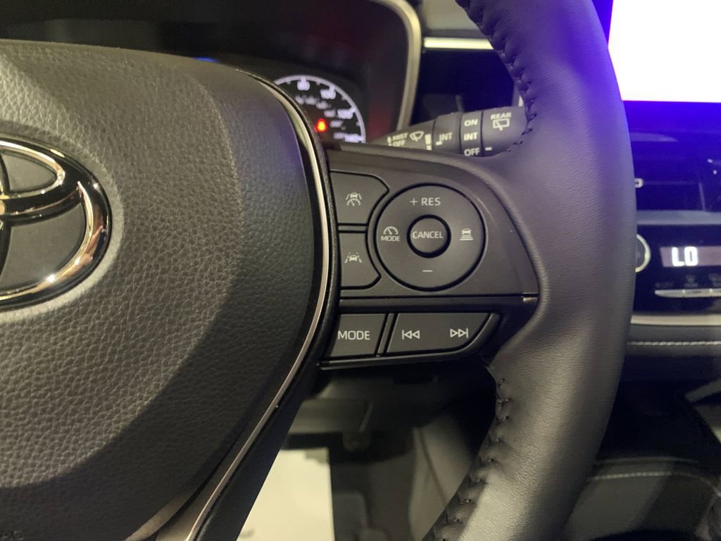 Used 2026 Toyota Corolla SE FWD image 28