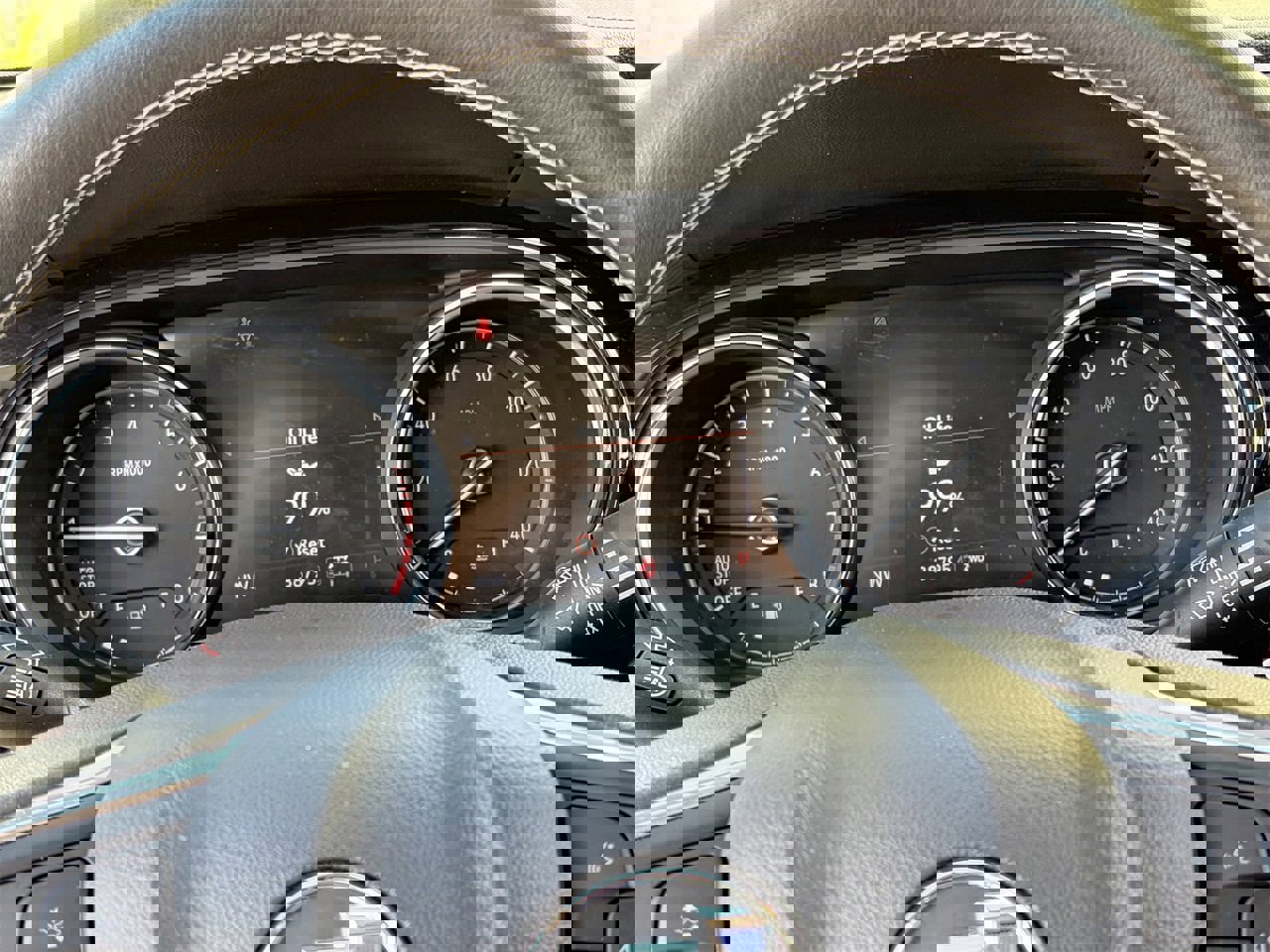 Used 2020 Buick Encore GX Essence w/ Experience Buick Package image 24