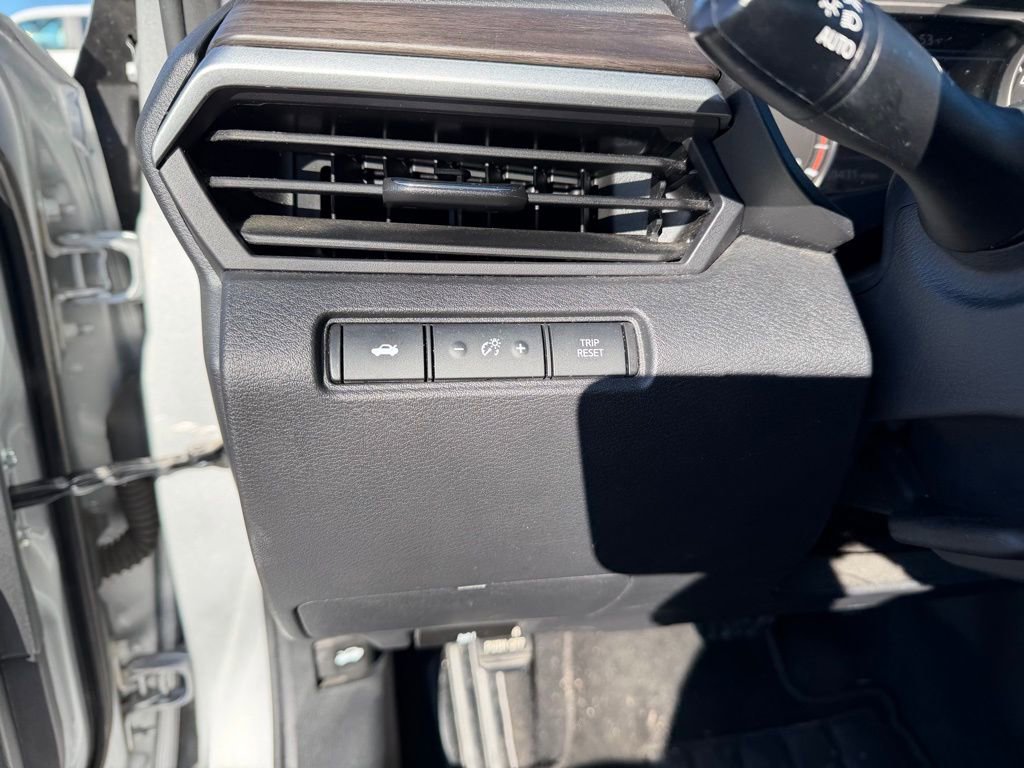 Used 2024 Nissan Altima 2.5 SV image 9