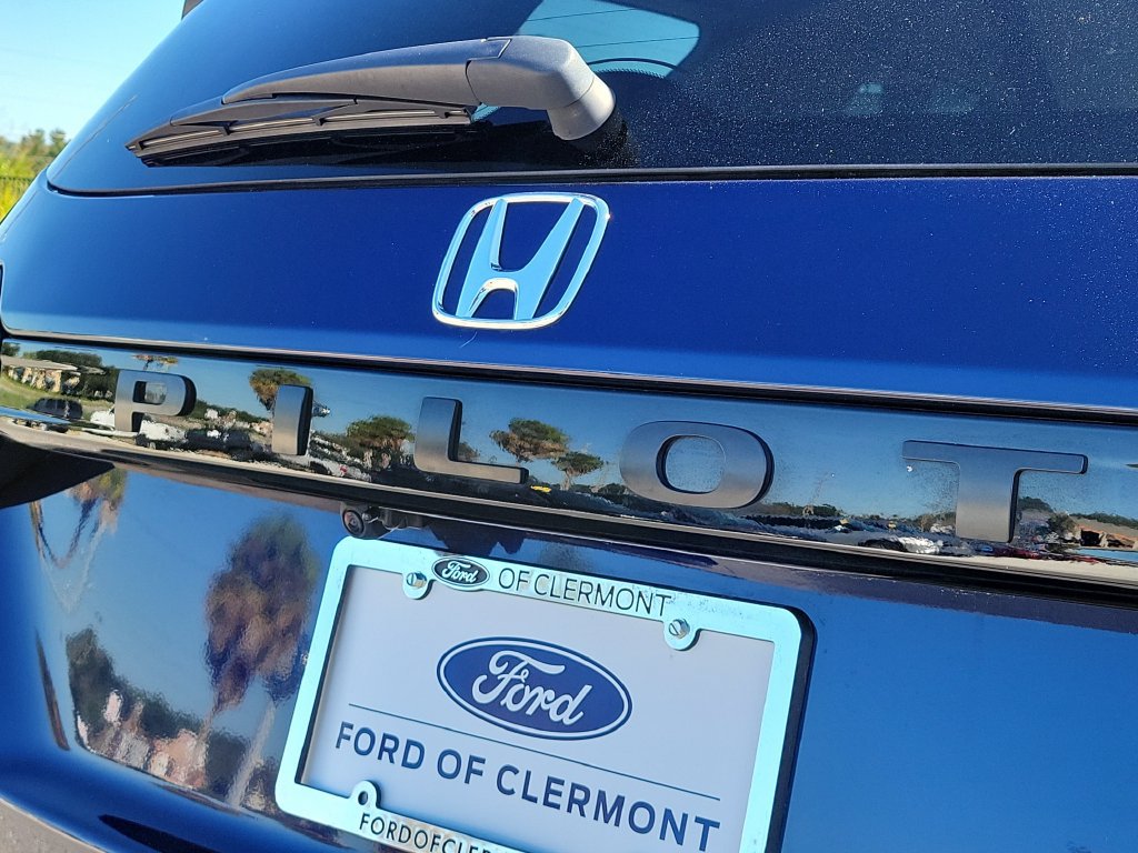 Used 2025 Honda Pilot EX-L image 7