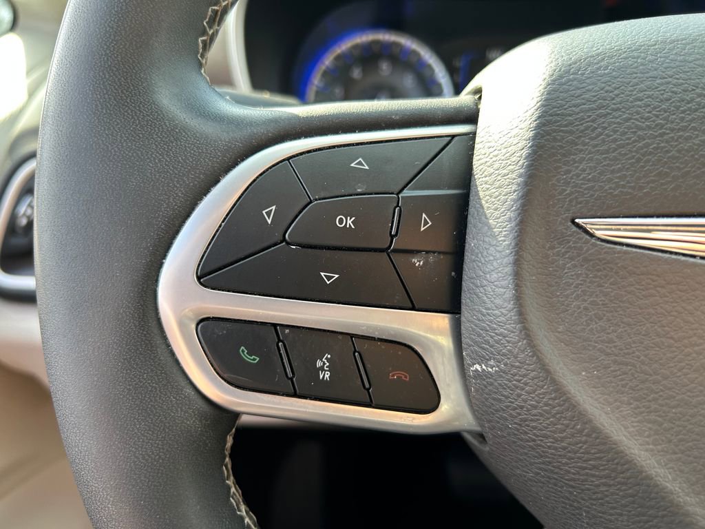 Used 2023 Chrysler Voyager LX FWD image 18