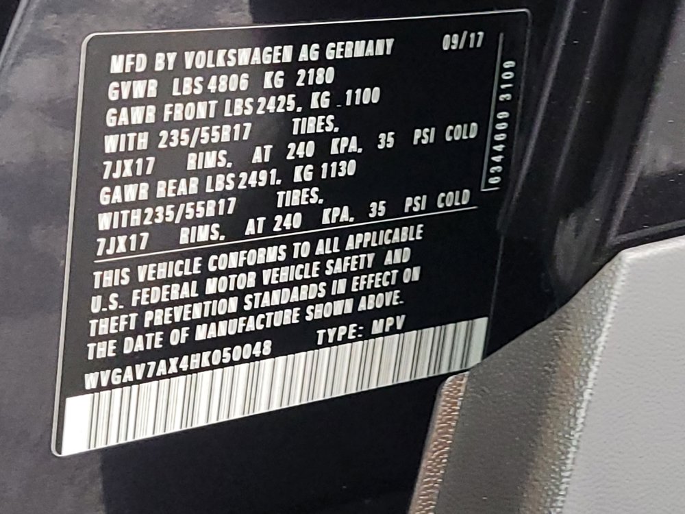 Used 2017 Volkswagen Tiguan Limited w/ Premium Package FWD image 33