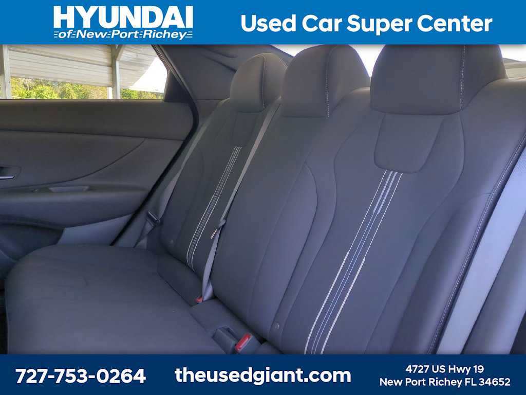 Used 2023 Hyundai Elantra SEL FWD image 13