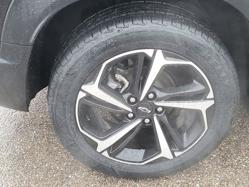 Used 2021 Chevrolet TrailBlazer RS w/ Technology Package image 37