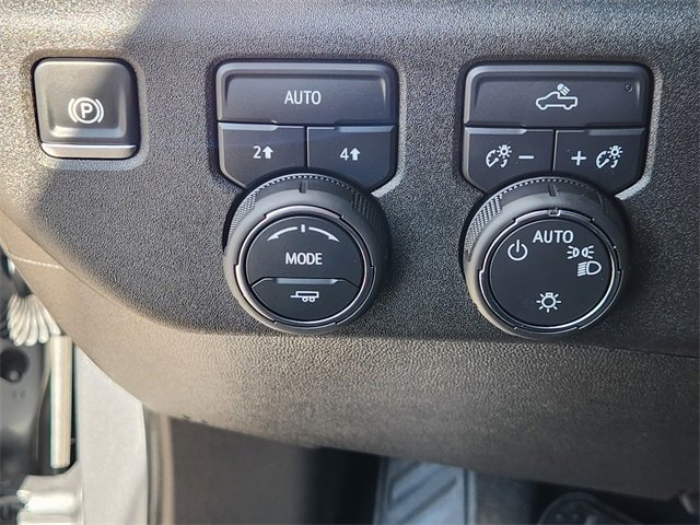 Used 2025 Chevrolet Silverado 1500 LT image 21