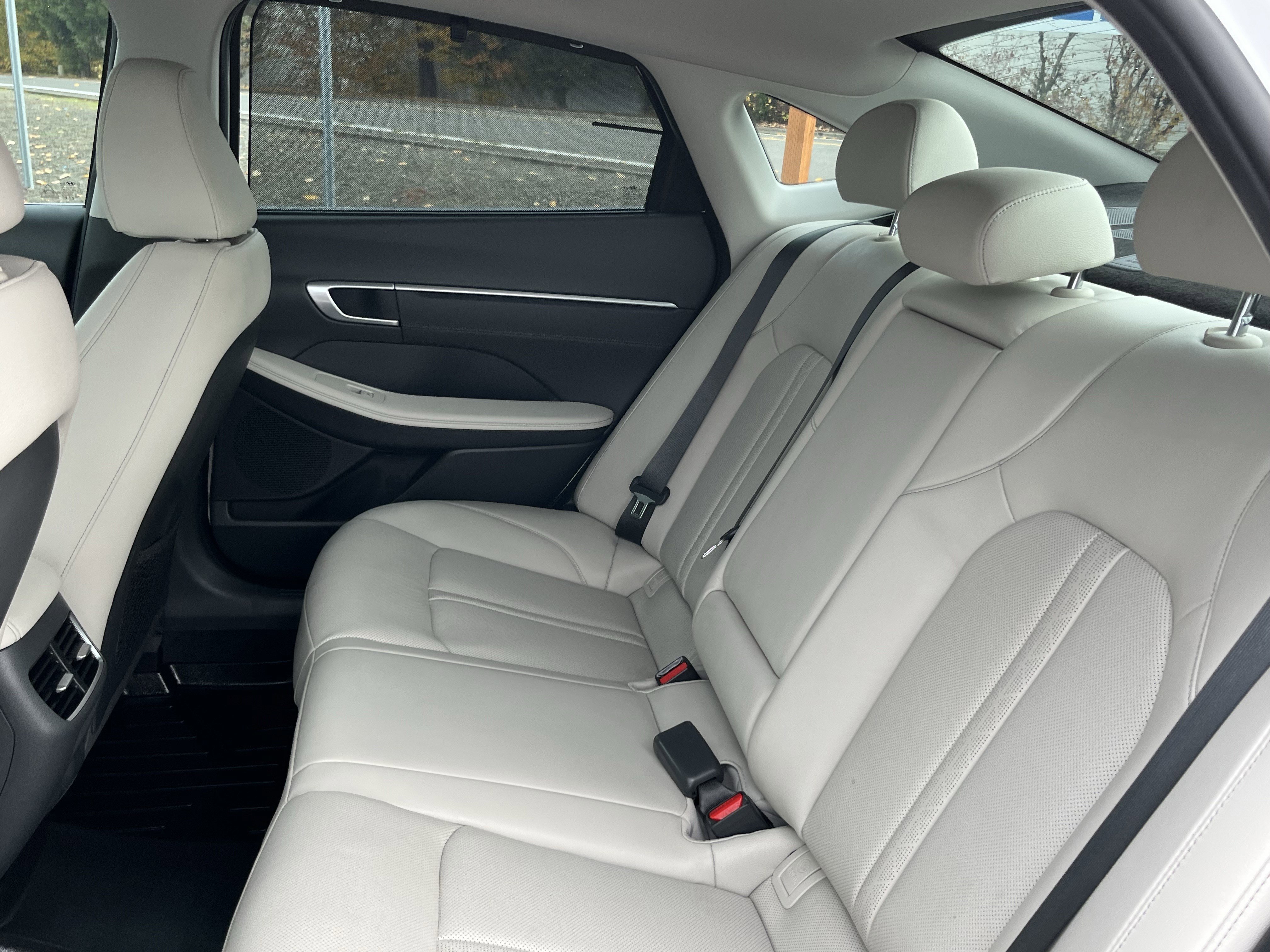 Used 2021 Hyundai Sonata Limited w/ Cargo Package image 14