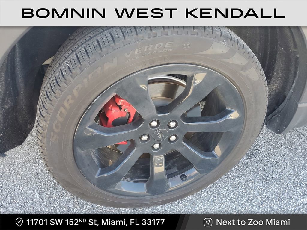 Used 2020 Ford Explorer ST w/ ST Street Pack image 9