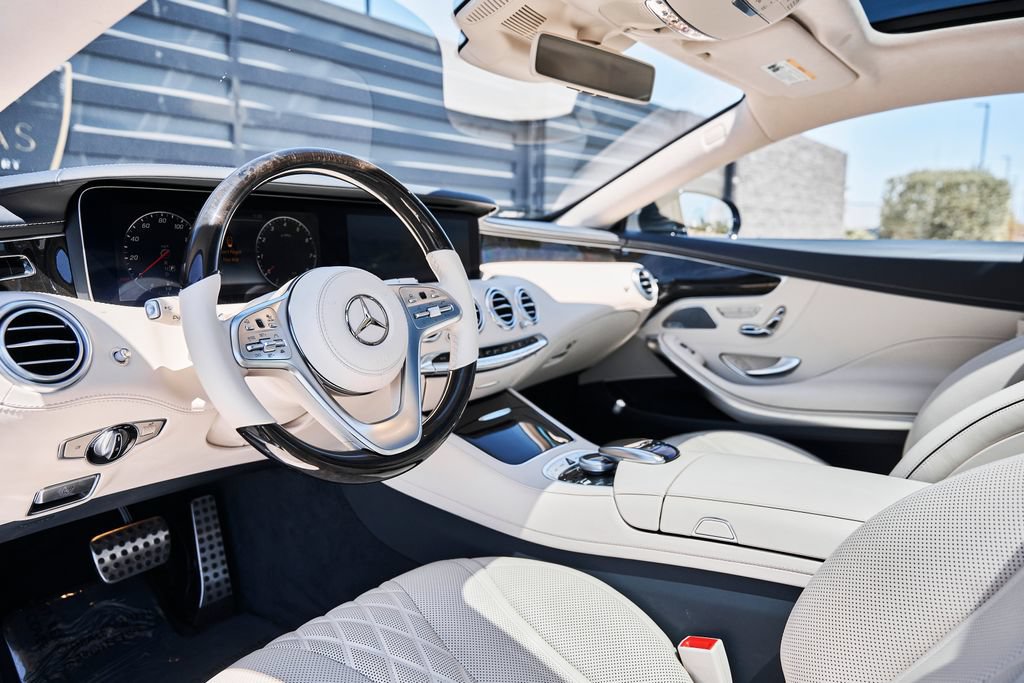 Used 2020 Mercedes-Benz S 560 4MATIC Coupe image 2