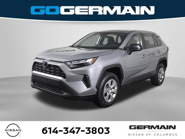 Used 2023 Toyota RAV4 LE AWD/4WD image 1