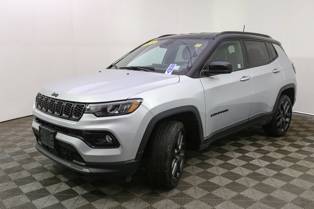 Used 2026 Jeep Compass Limited AWD/4WD image 5