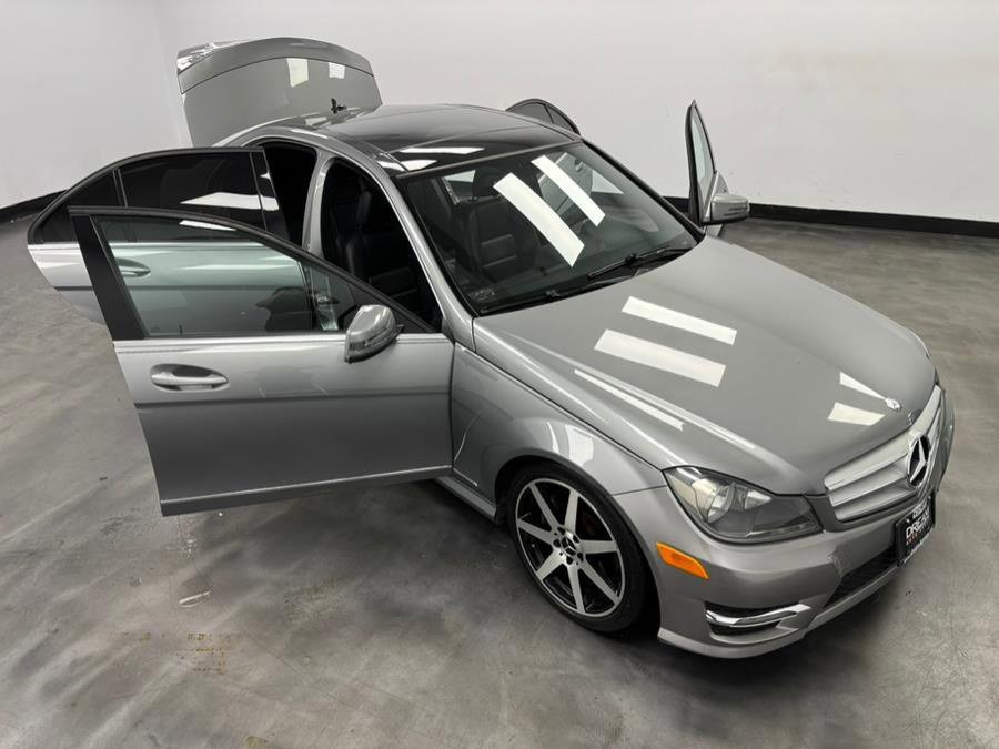 Used 2013 Mercedes-Benz C 300 Sport image 26