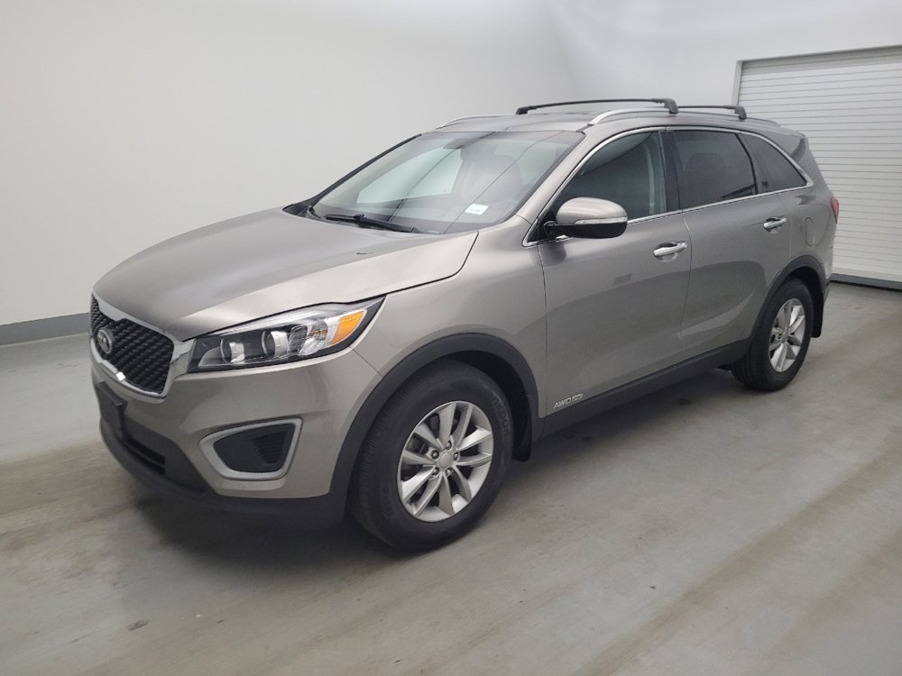 Used 2017 Kia Sorento AWD w/ LX V6 Convenience Package image 2