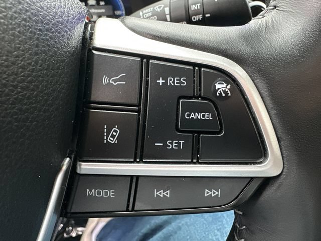 Certified 2025 Toyota Highlander Platinum AWD/4WD image 43