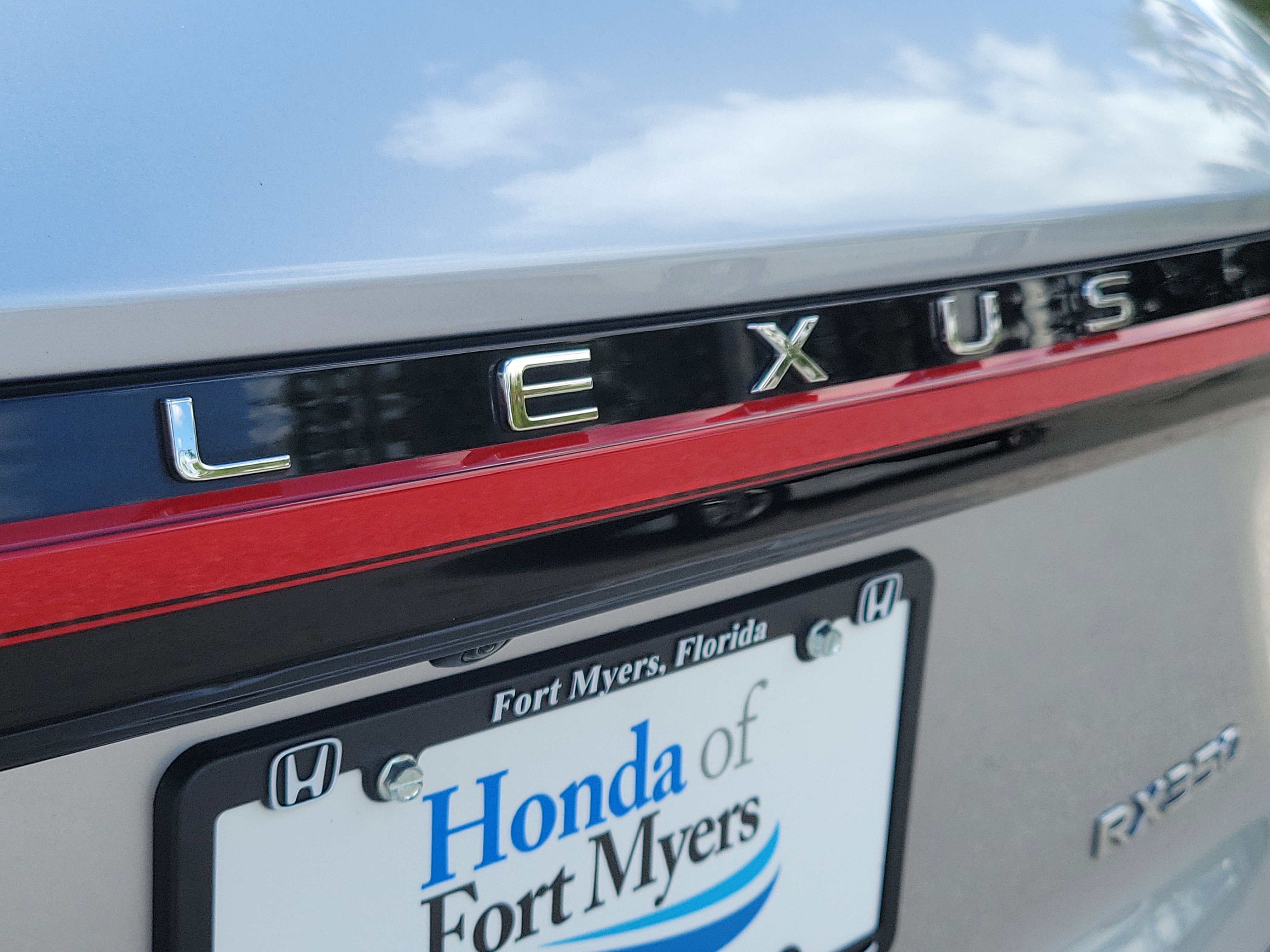Used 2023 Lexus RX 350 Premium w/ Cold Area Package FWD image 10