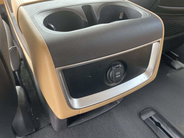 Certified 2024 Kia Carnival LX FWD image 12